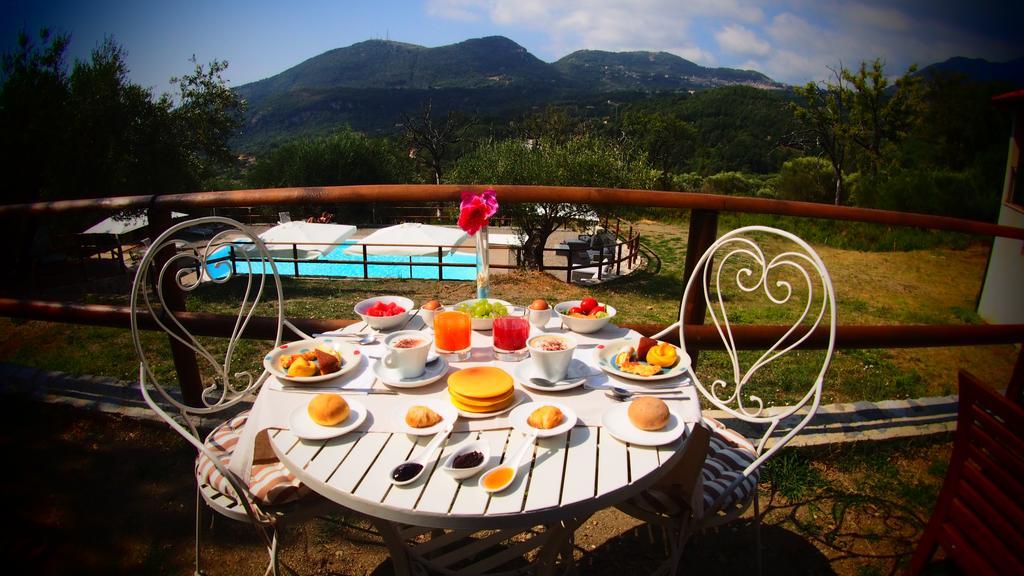 Tenuta Terre Di Bosco Oasi Di Relax Nel Cilento San Giovanni a Piro Dış mekan fotoğraf